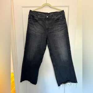 AG Saige Wide Leg Crop Jeans!!!